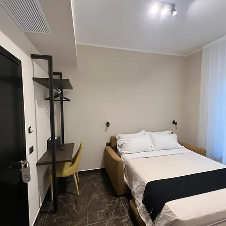 Viminale Domus Pensión 4*